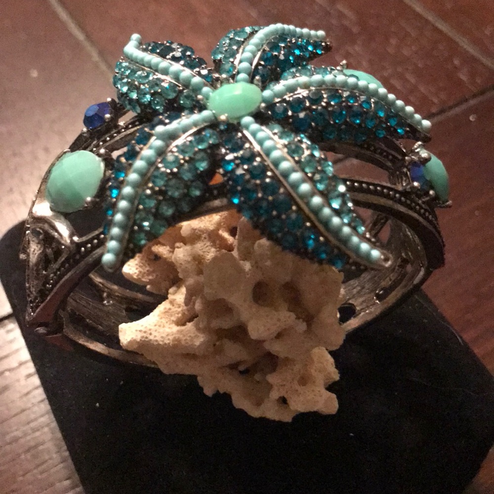 Starfish Statement Bracelet - Turquoise Rhineston… - image 5